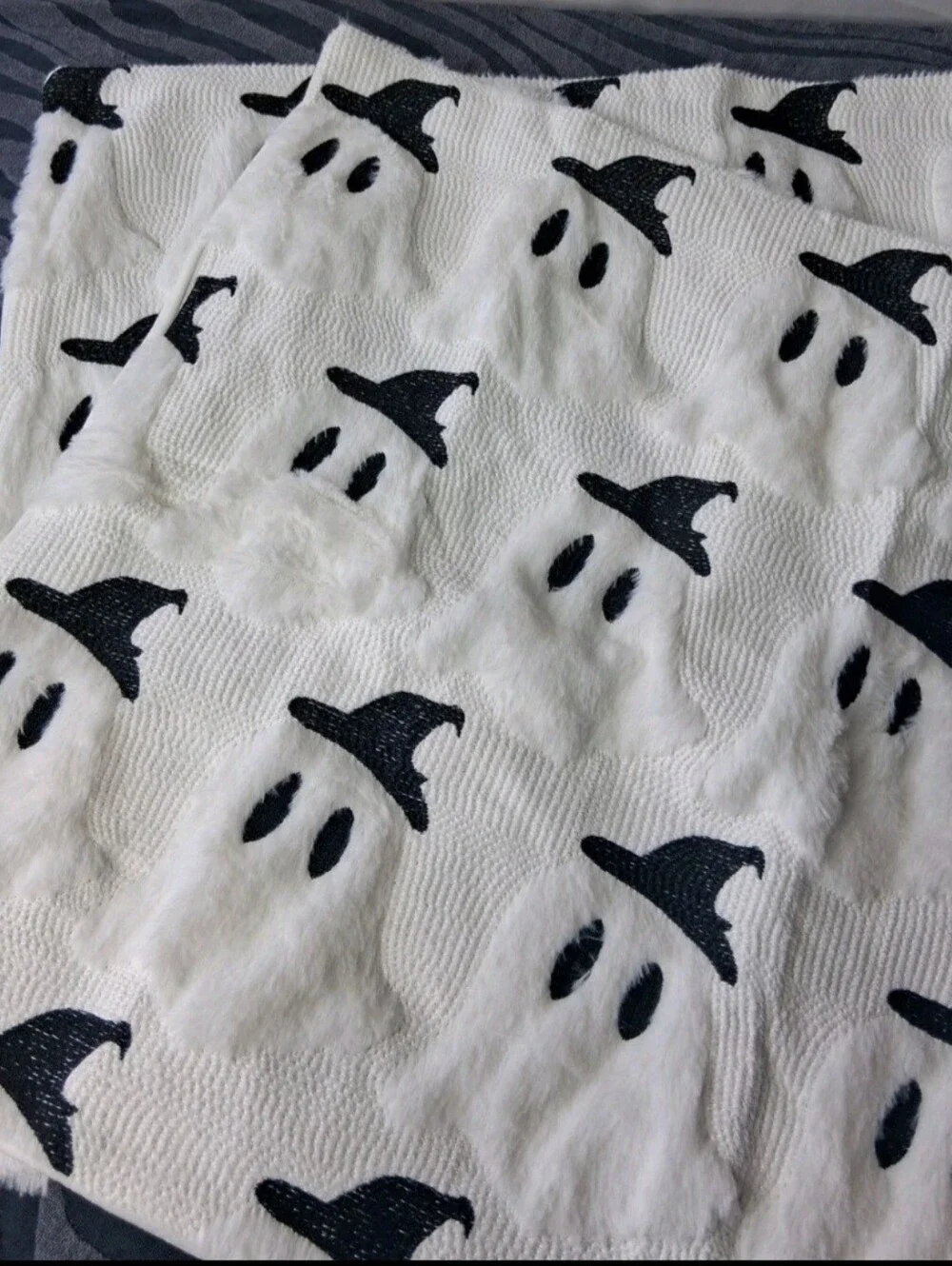 Set Of 2 Halloween Ghost Pillow Covers